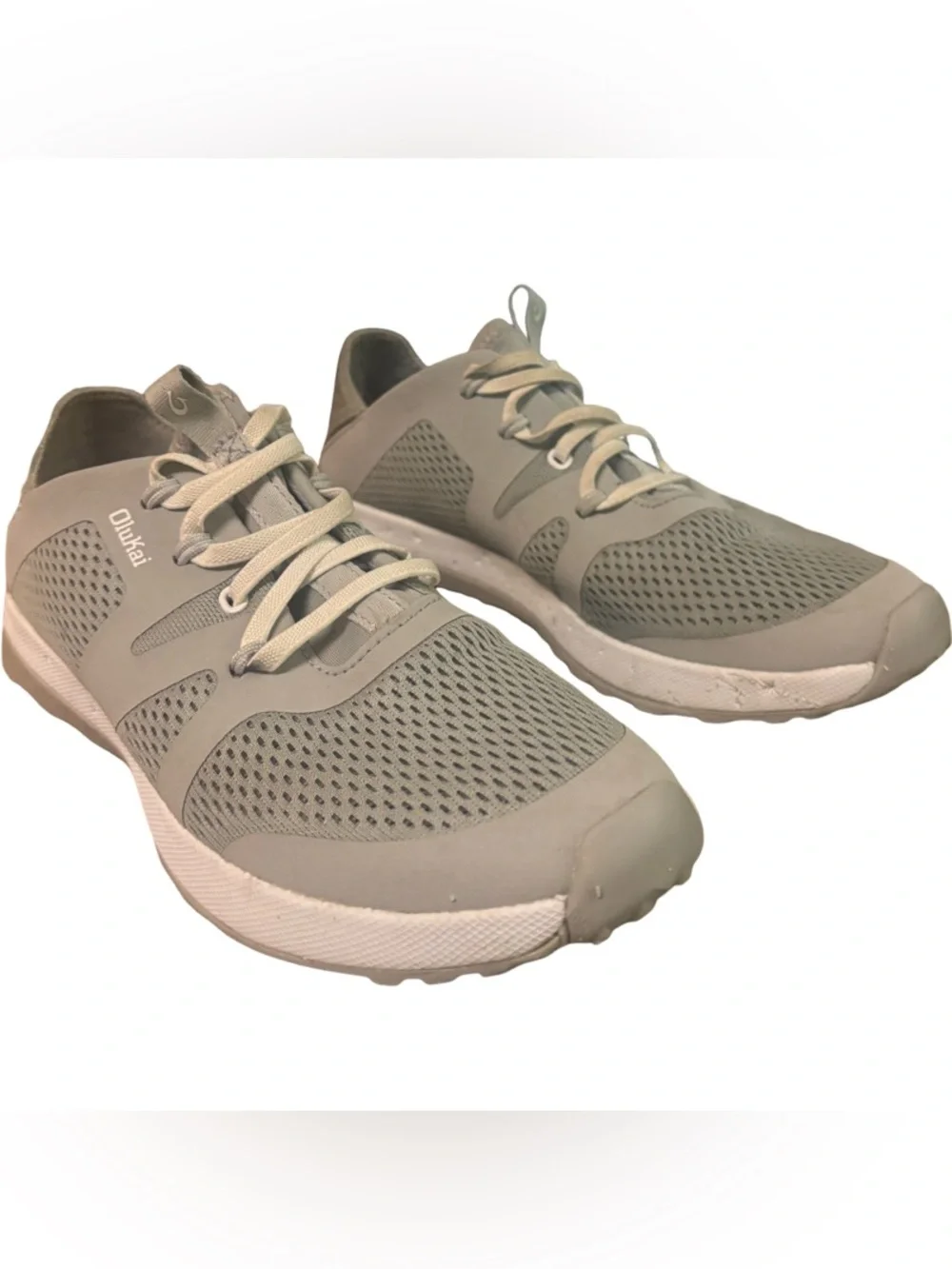 OluKai Women's Huia Sneakers Size 7.5